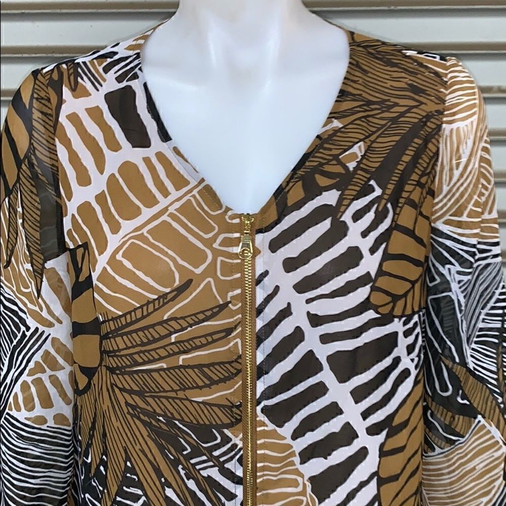Chico’s long sleeve zip front large leaf pattern - Picture 4 of 7